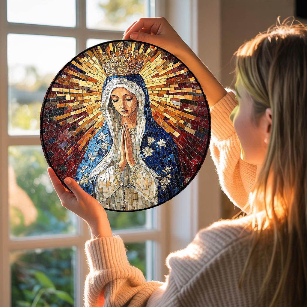 Suncatcher Vitral Nossa Senhora de Fátima Coroada – Enfeite de Janela Redondo Católico